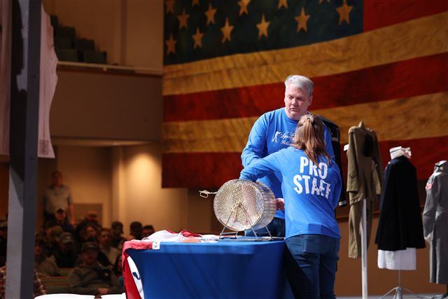 Prize drawing at the 2026 banquet